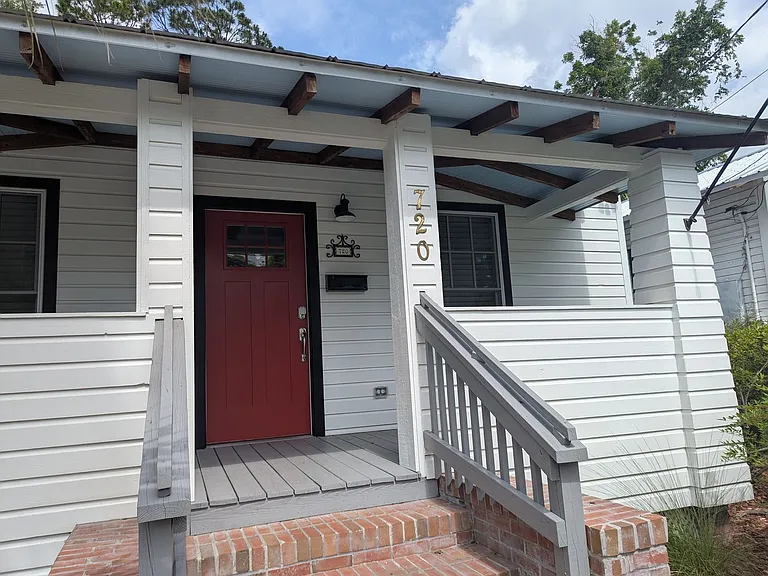 720 NW 3rd St — Photo 54