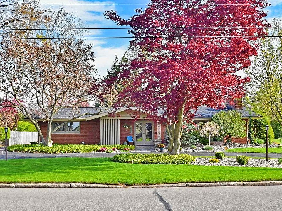 1st image of 3010 Greenleaf Blvd
