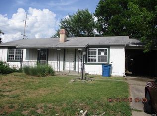 1806 Springhill Dr, O'Fallon, MO 63366