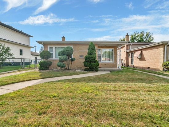 8844 S Francisco Ave, Evergreen Park, IL 60805