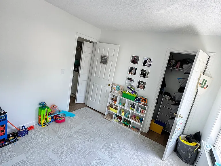10975 Wittenridge Dr — Photo 28