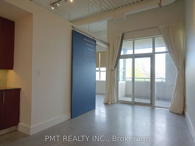 550 Hopewell Ave #302 — Photo 8