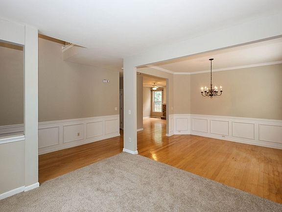 5th image of 2895 Haynes Club Cir SW