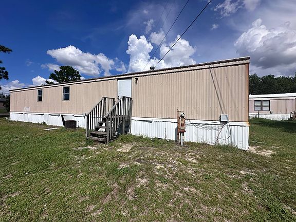 3rd image of 566 Charles St #566