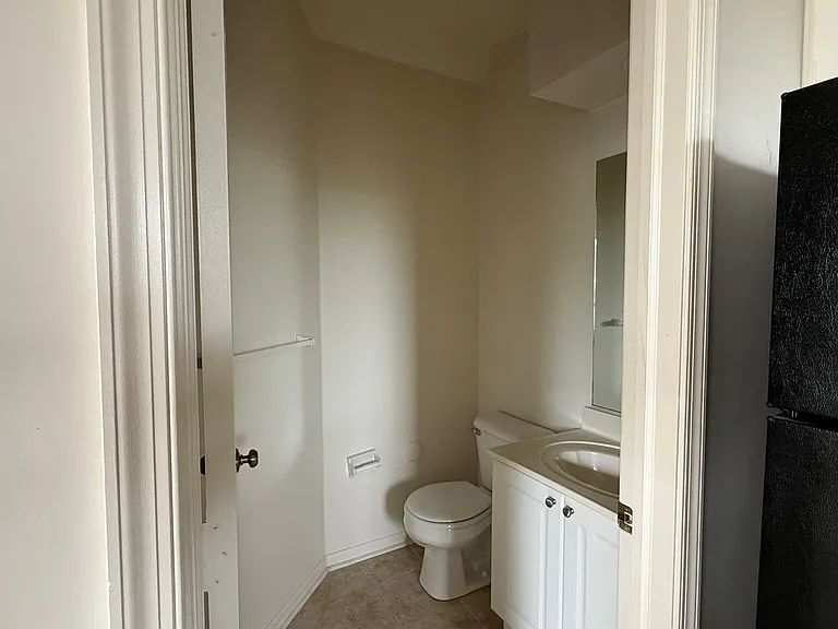 2544 Covent Garden Rd — Photo 7