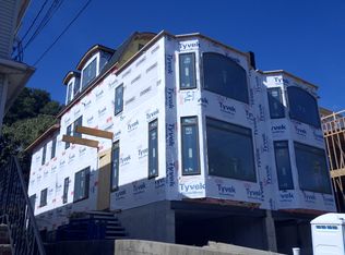 16 Myrtle Ave, Edgewater, NJ 07020