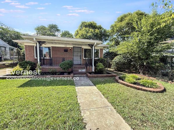109 22nd Ave W