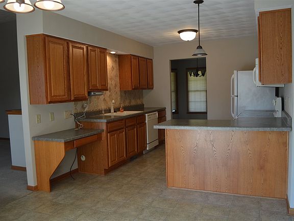 5th image of 4250 Ardmoor Ln