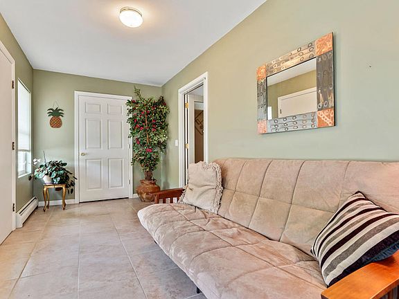 5th image of 2220 Hovsons Blvd