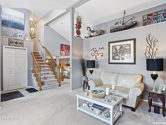 4th image of 420 Peppertree Loop