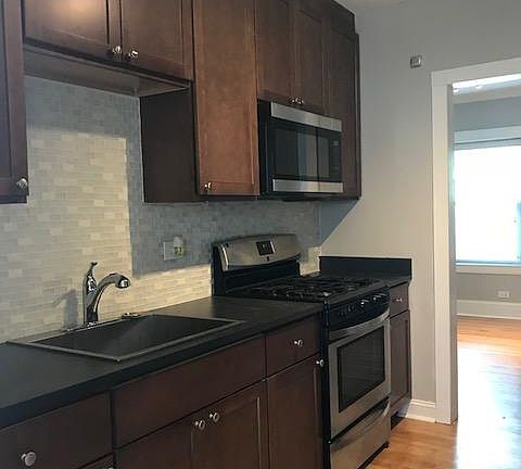 4th image of 1100 Thomas Ave #1W