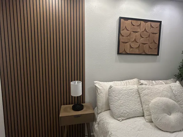 1250 E Shaw Ave APT 160, Fresno, CA 93710