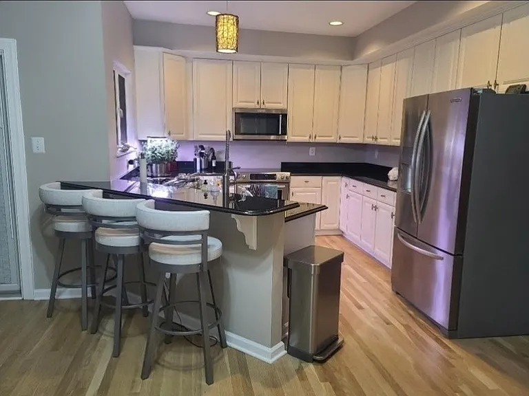 21219 Millwood Sq — Photo 3