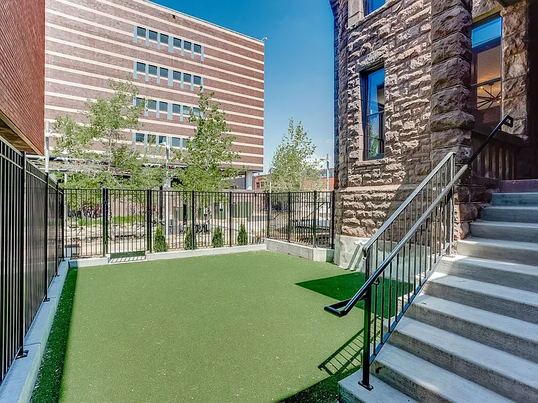 The Abbey Apartments — Photo 27