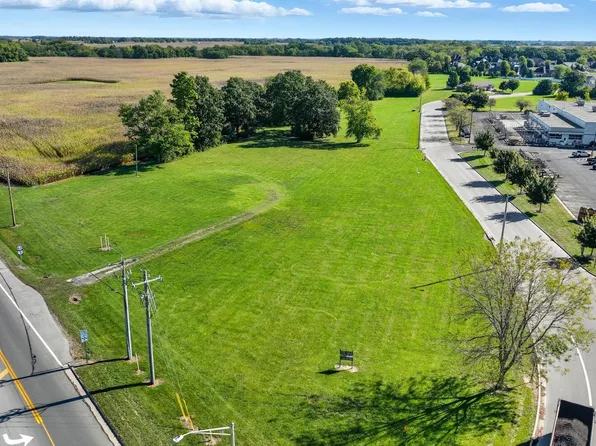 2132 Columbus Ave, Washington Court House, OH 43160