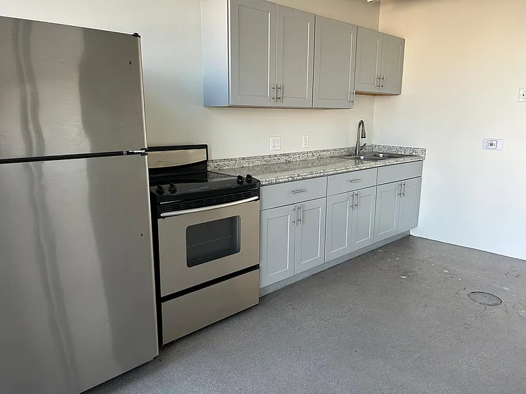 2404 Wilshire Blvd #7E — Photo 3