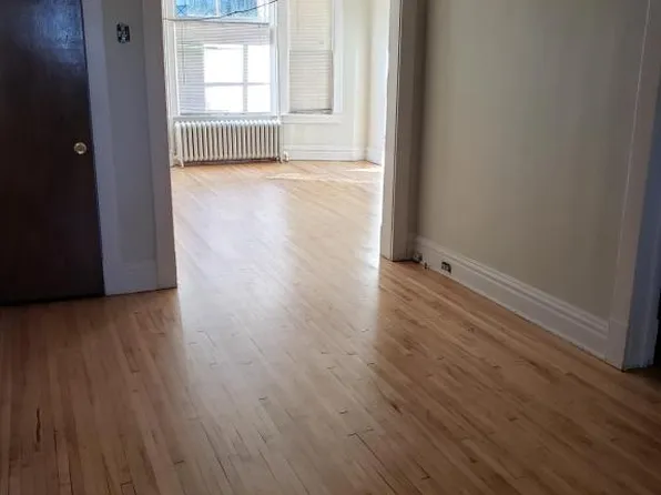 2116 W 3rd St, Duluth, MN 55806