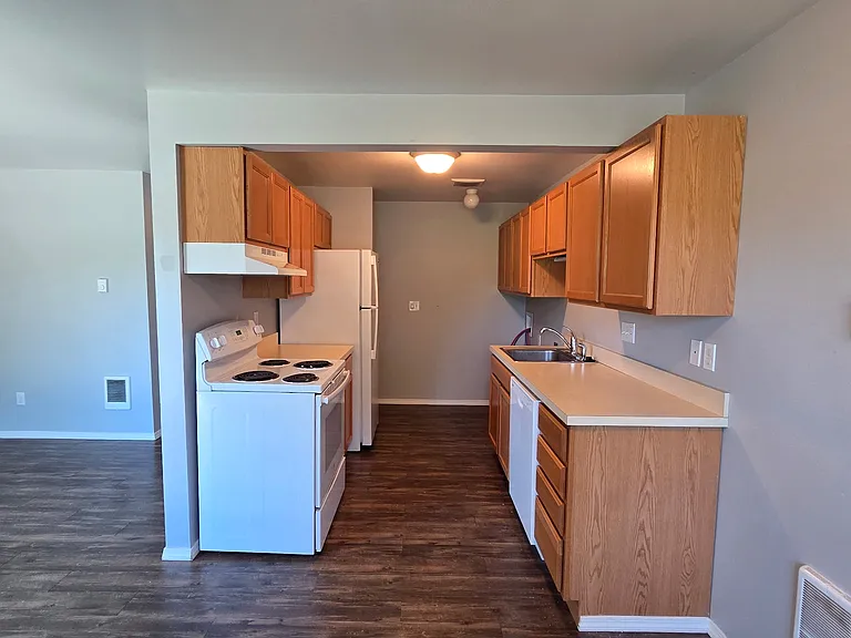 2705 W Lincoln Ave #110 — Photo 4