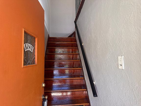 3rd image of 5243 Pernod Ave #2F