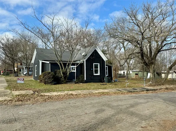 400 S 4th St, Bonham, TX 75418