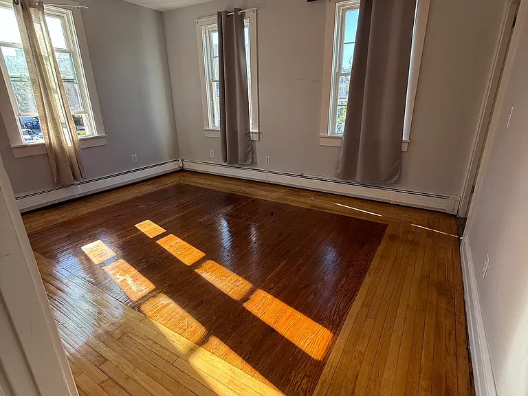 54 Sycamore St #2 — Photo 5