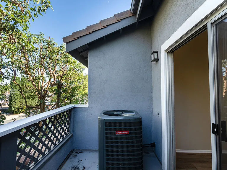 Emerald Ridge Apartments — Photo 53