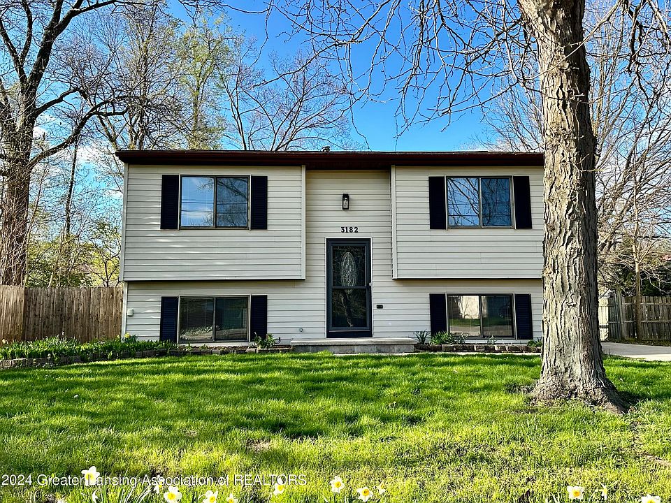 1st image of 3182 Biber St