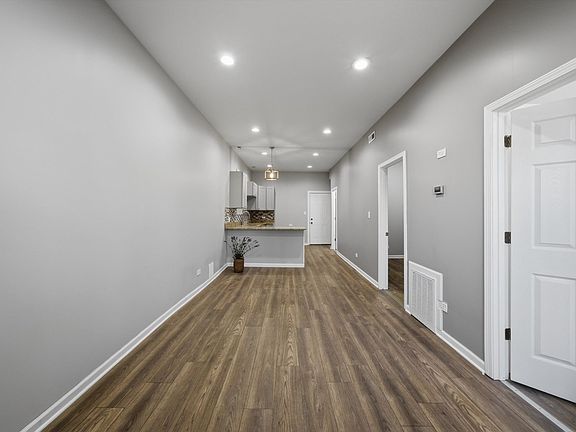 5th image of 2812 S Trumbull Ave