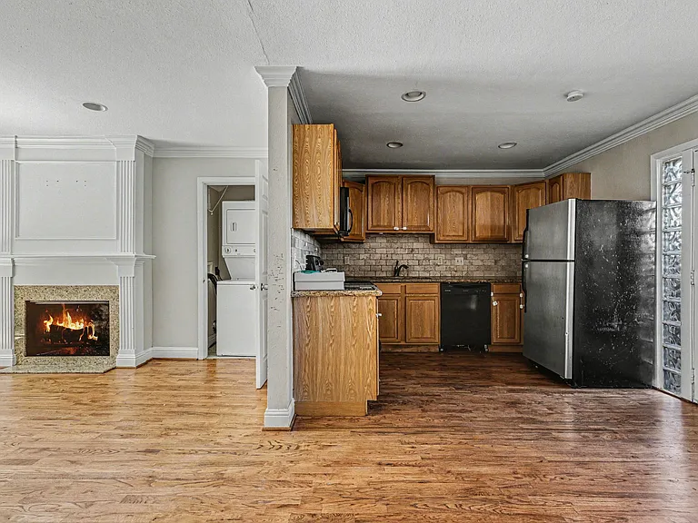 5222 Fleetwood Oaks Ave #111 — Photo 6