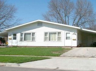4011 Quebec St, Ames, IA 50014