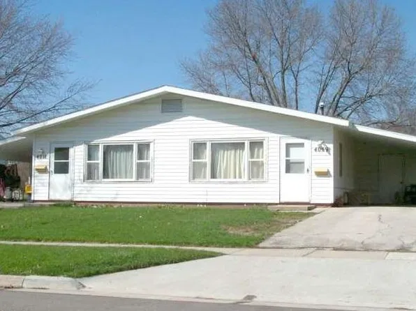 4009 Quebec St, Ames, IA 50014