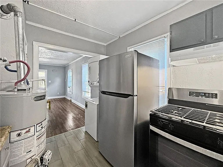 109 Vine St SW #A — Photo 10