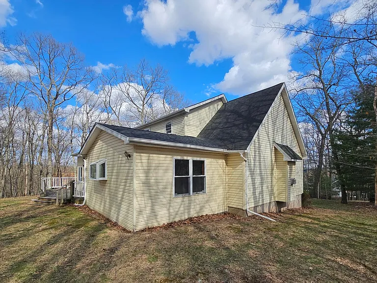 2193 Lake Dr — Photo 26