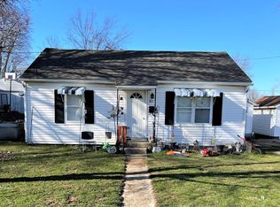 922 W Adams St, Pittsfield, IL 62363