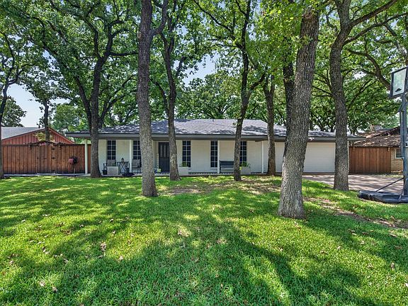 2nd image of 1317 W Redbud Dr