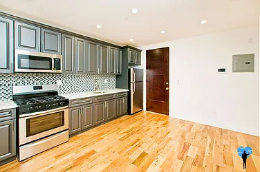 Rented by Next Door Realty NYC