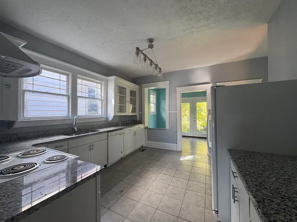 1548 Jackson St #A, Charleston, WV 25311