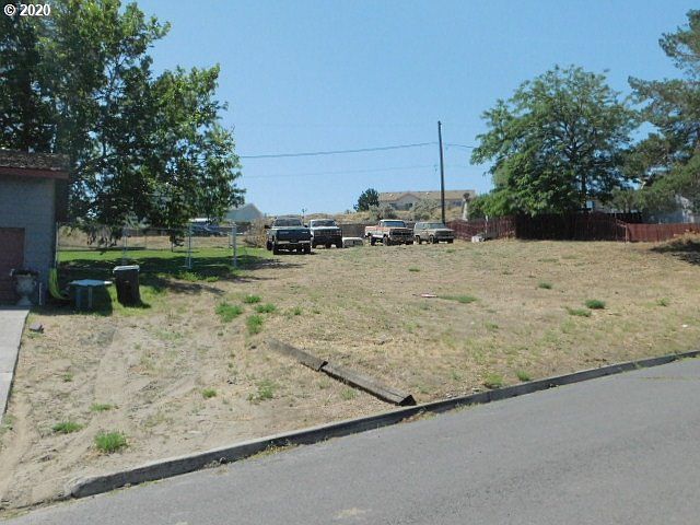 2nd image of 11 Martin Dr