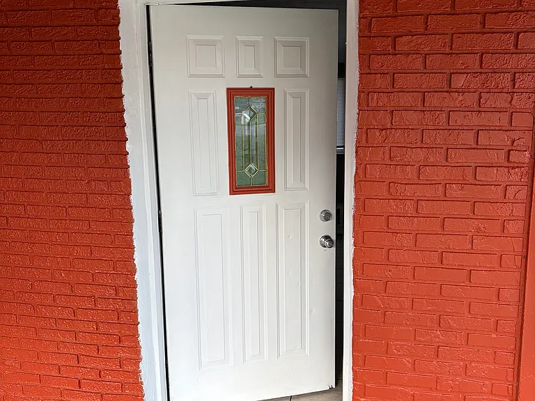 3715 Highland Ave — Photo 2