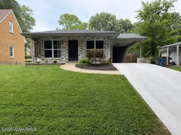 802 Cardinal St, Jefferson City, MO 65101