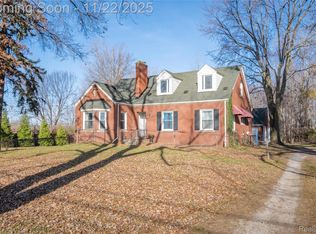 38172 Van Born Rd, Wayne, MI 48184