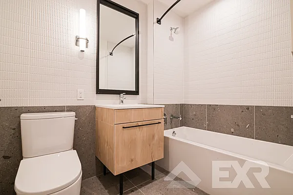 Rented by EXR | media 18