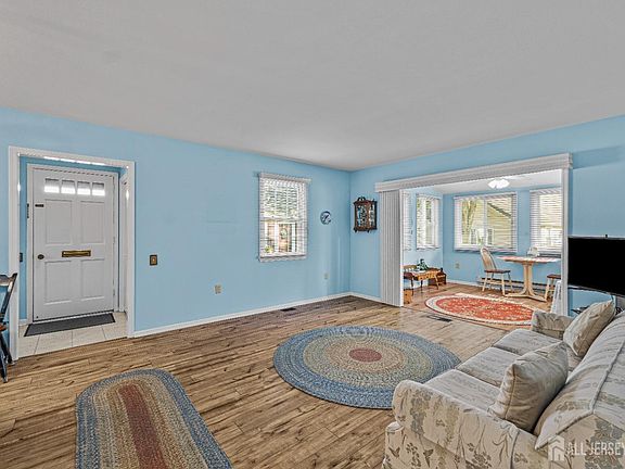 4th image of 120 N Rossmoor Dr #D