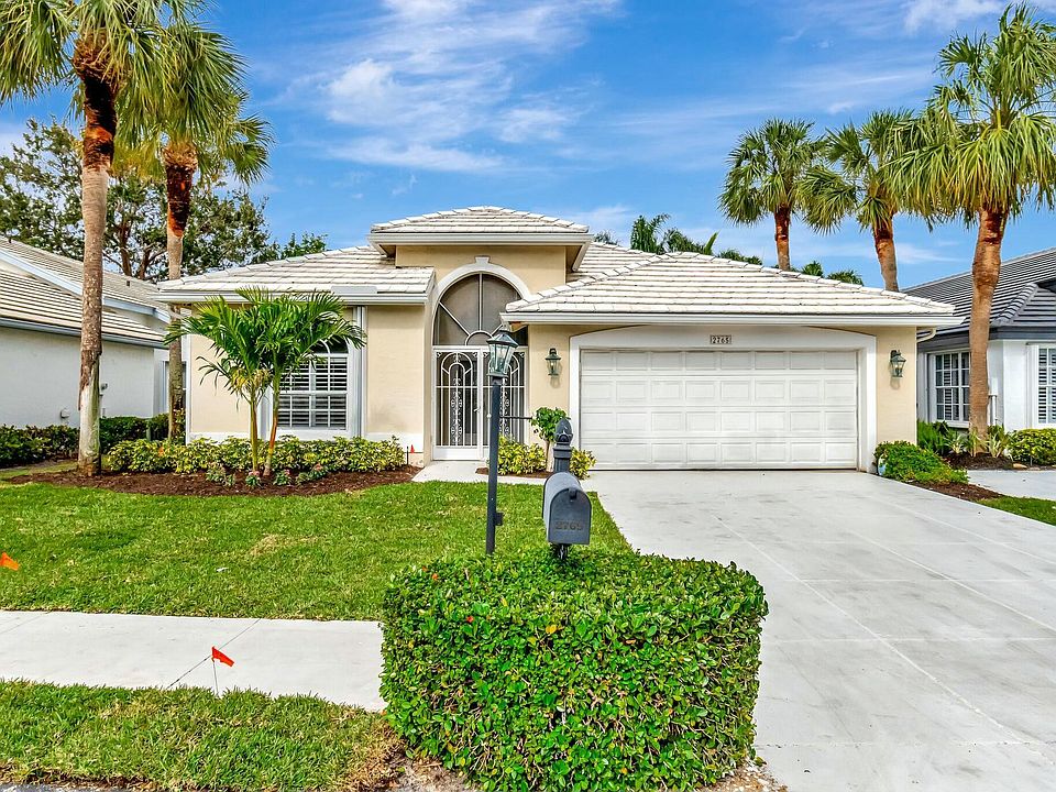 1st image of 2765 N Clearbrook Circle