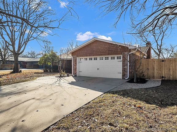3rd image of 3844 E 56th Pl