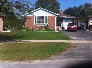 23 Tunbridge Cres, Toronto, ON M9C3L5