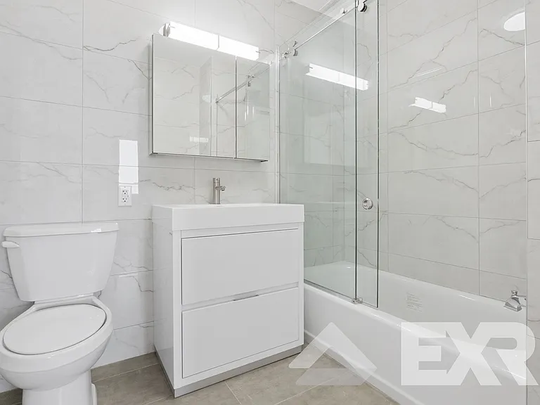 48 Somers St #302 — Photo 23