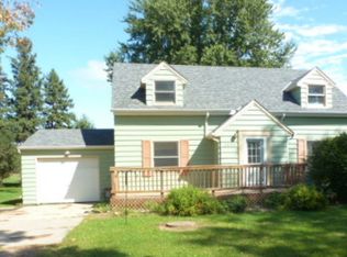 2220 River Rd, Windom, MN 56101