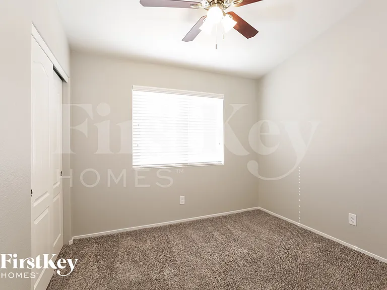 1900 Toscanini Way — Photo 15