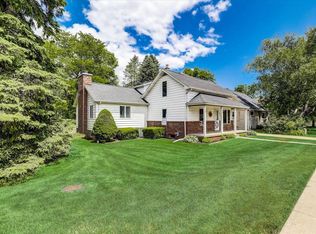 430 E Green Bay Ave, Saukville, WI 53080